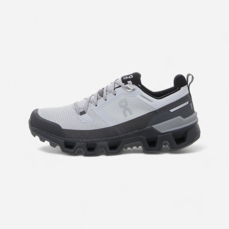 On Running Men's Cloudwander Waterproof