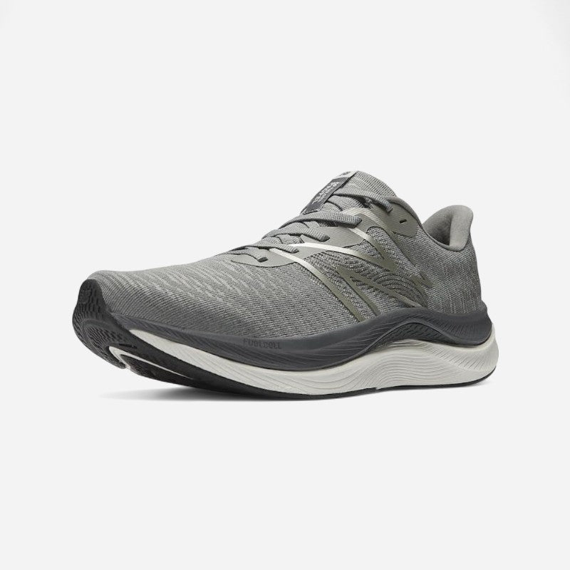 New Balance Men's FuelCell Propel v4