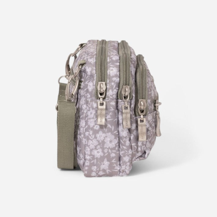 Baggallini Triple Zip Bagg